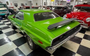 Dodge-Challenger-1973-Coupe-2