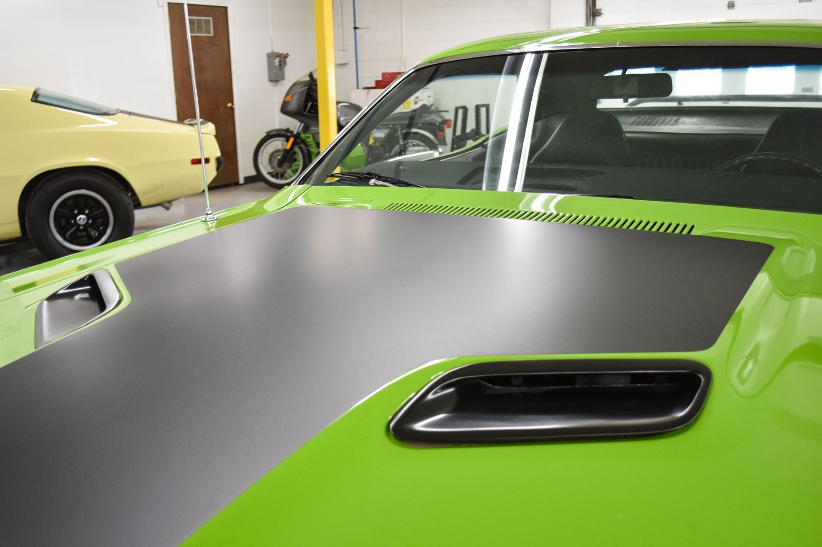 Dodge-Challenger-1973-Coupe-20