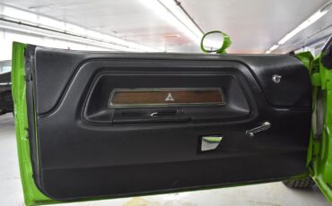 Dodge-Challenger-1973-Coupe-26