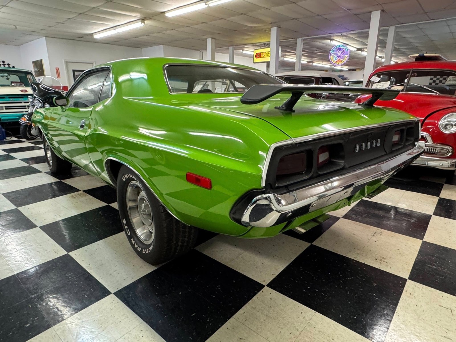 Dodge-Challenger-1973-Coupe-3