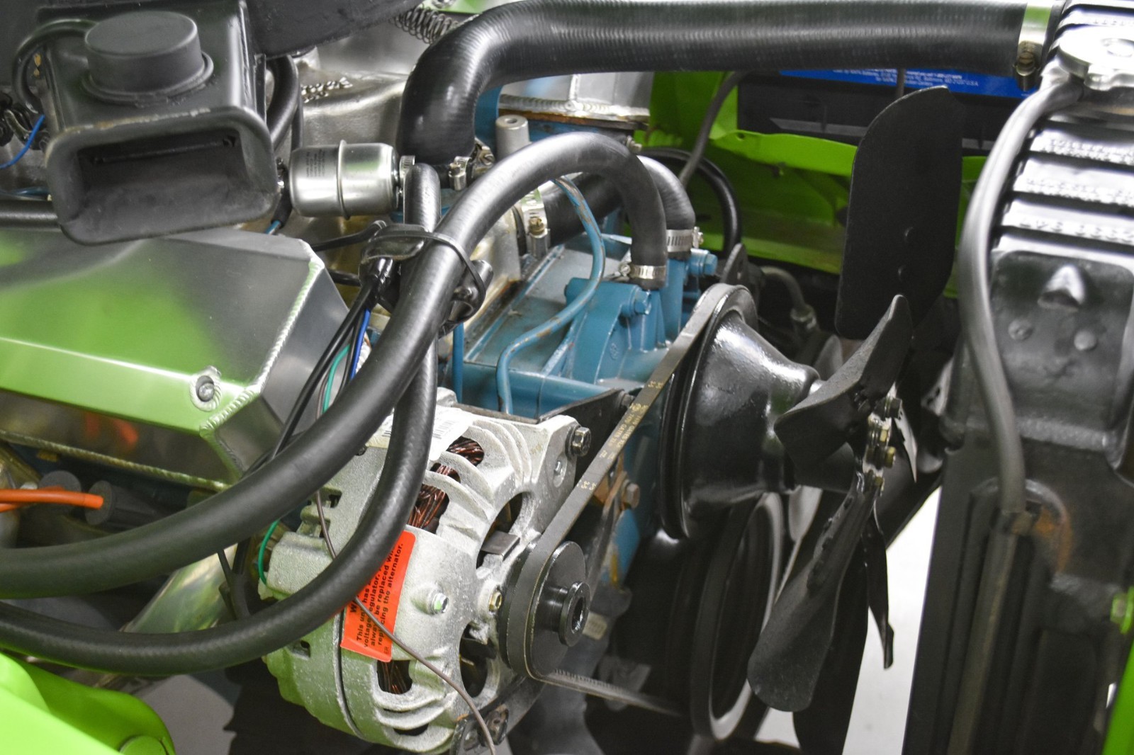 Dodge-Challenger-1973-Coupe-30