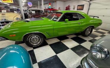 Dodge-Challenger-1973-Coupe-4