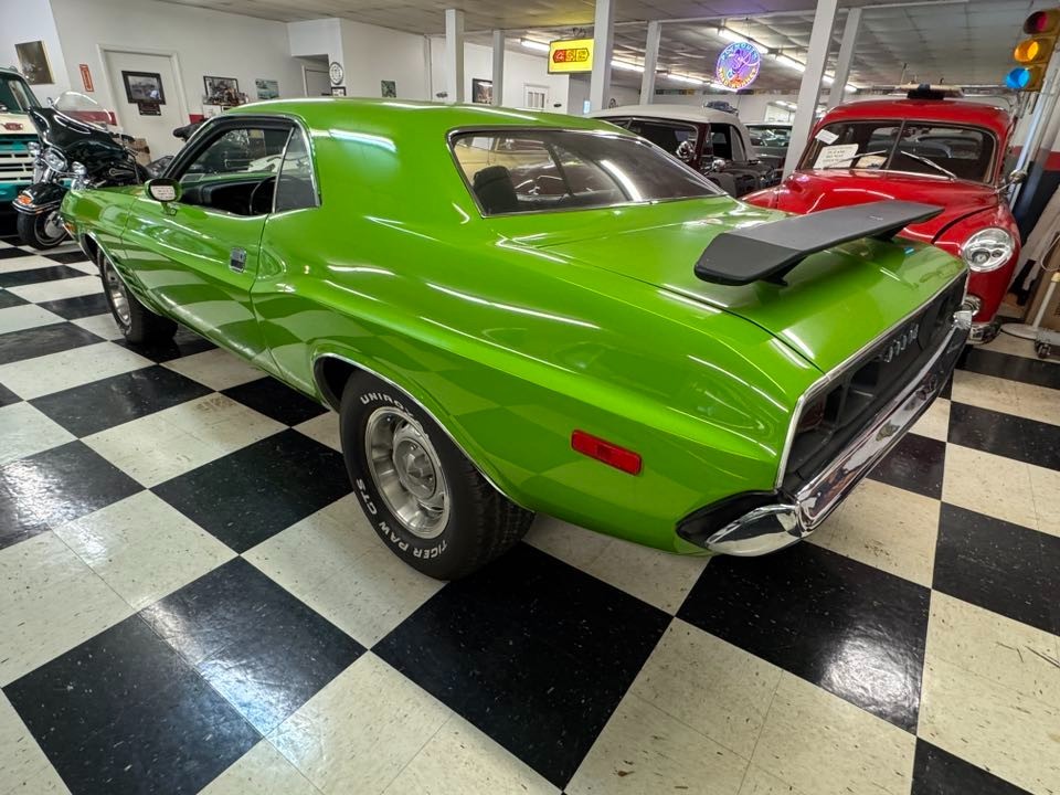 Dodge-Challenger-1973-Coupe-5