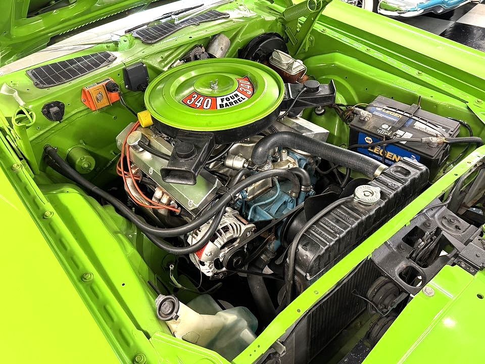 Dodge-Challenger-1973-Coupe-6