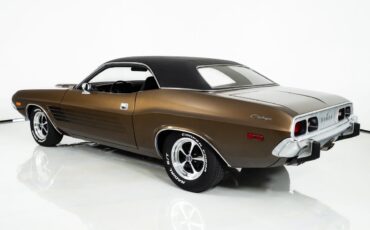 Dodge-Challenger-1973-Hardtop-11