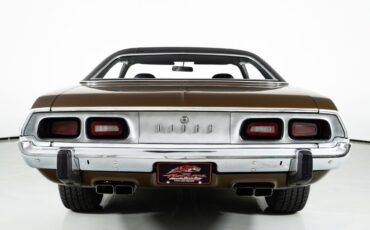 Dodge-Challenger-1973-Hardtop-12