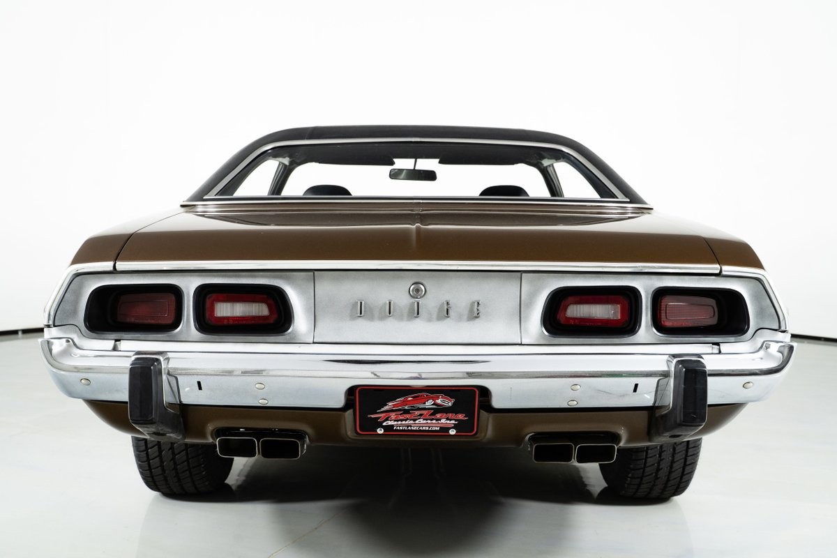 Dodge-Challenger-1973-Hardtop-12