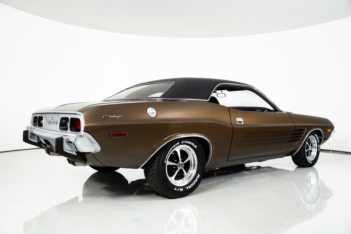 Dodge-Challenger-1973-Hardtop-13