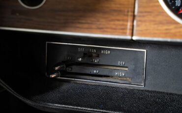 Dodge-Challenger-1973-Hardtop-28