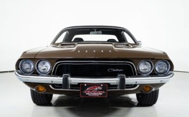 Dodge-Challenger-1973-Hardtop-3