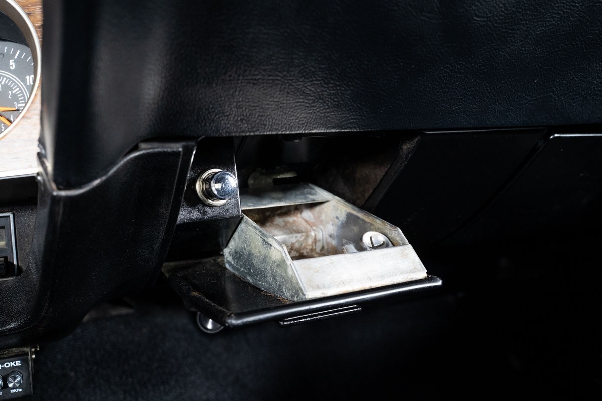 Dodge-Challenger-1973-Hardtop-35