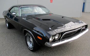 Dodge-Challenger-1974-Black-WhiteBlack-10