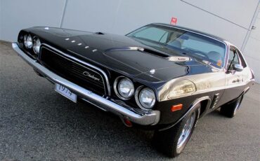 Dodge-Challenger-1974-Black-WhiteBlack-15