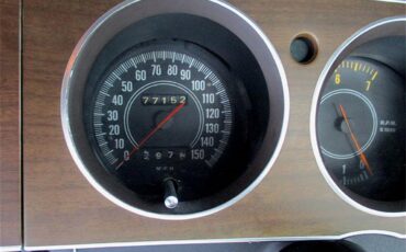 Dodge-Challenger-1974-Black-WhiteBlack-3