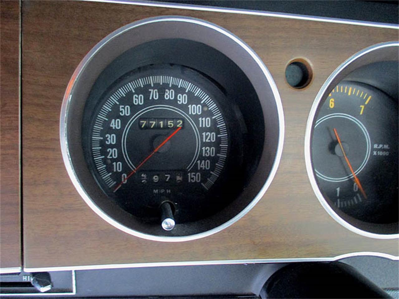 Dodge-Challenger-1974-Black-WhiteBlack-3