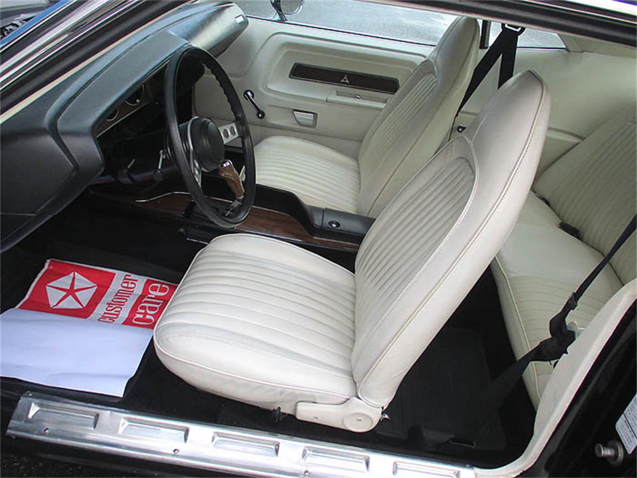 Dodge-Challenger-1974-Black-WhiteBlack-31