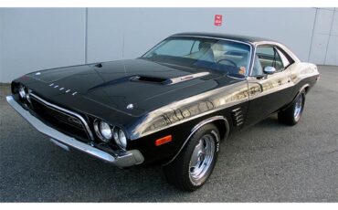 Dodge-Challenger-1974-Black-WhiteBlack