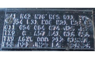 Dodge-Challenger-1974-Black-WhiteBlack-38