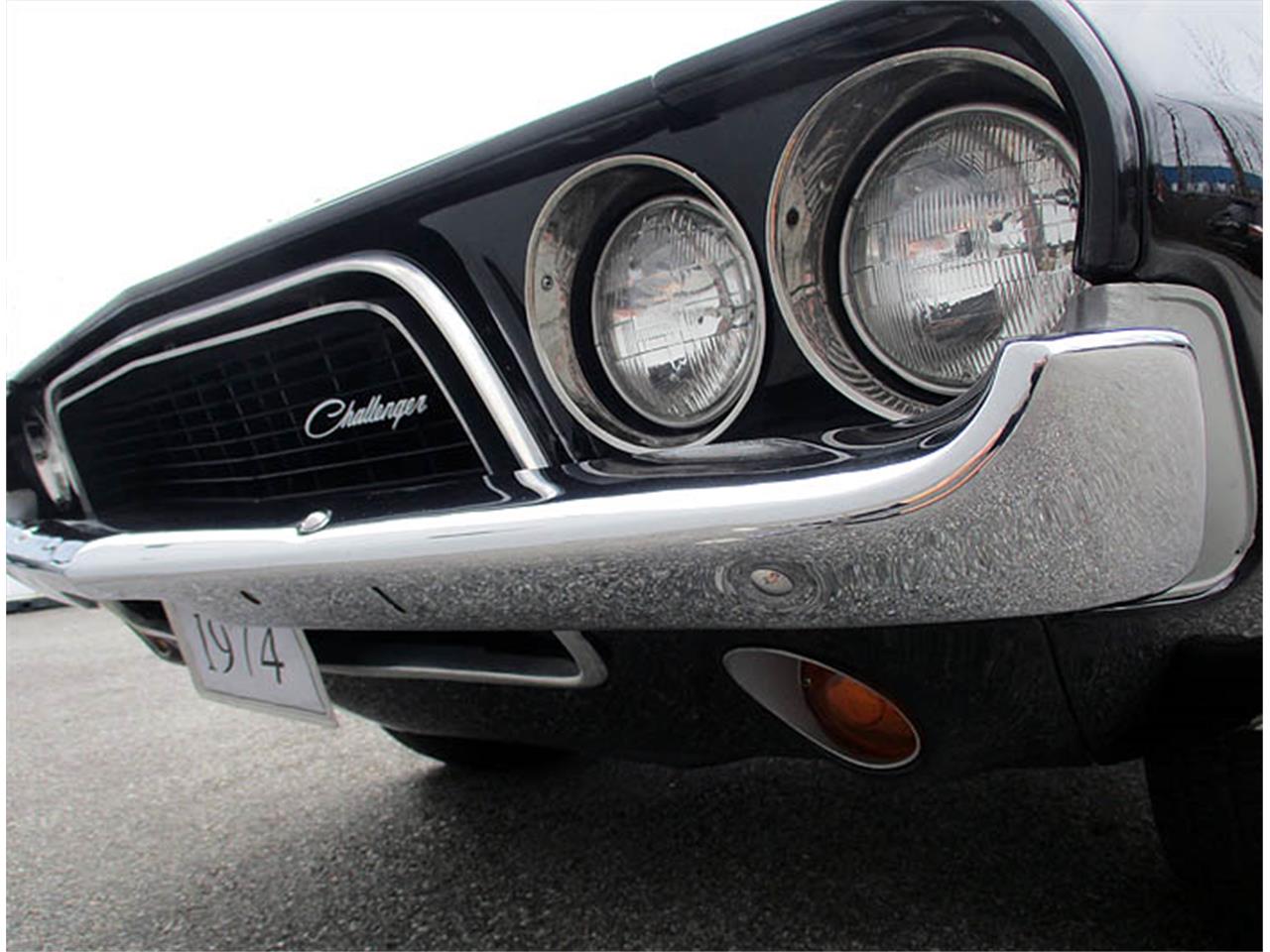 Dodge-Challenger-1974-Black-WhiteBlack-39