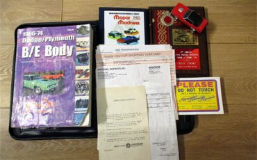 Dodge-Challenger-1974-Black-WhiteBlack-8