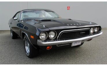 Dodge-Challenger-1974-Black-WhiteBlack-9