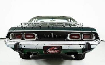 Dodge-Challenger-1974-Hardtop-15