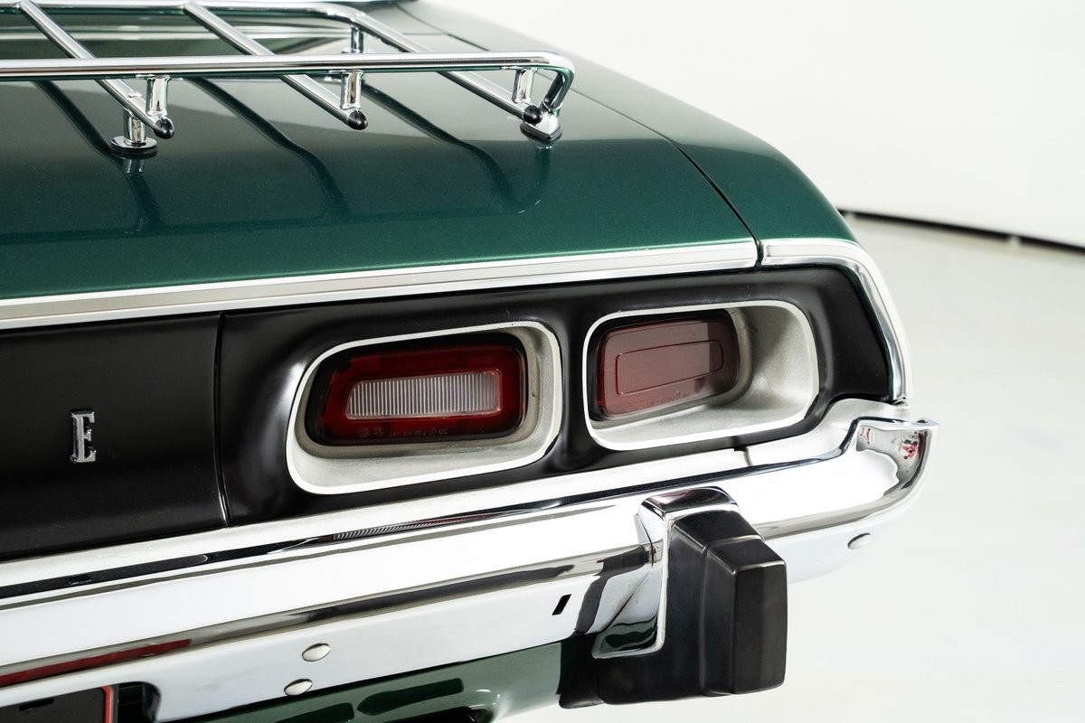 Dodge-Challenger-1974-Hardtop-16