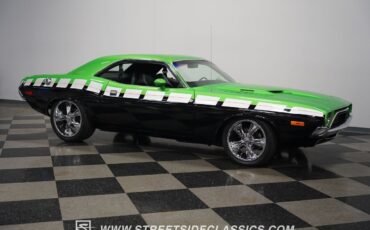 Dodge-Challenger-1974-Hardtop-17