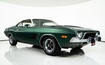 Dodge-Challenger-1974-Hardtop-22