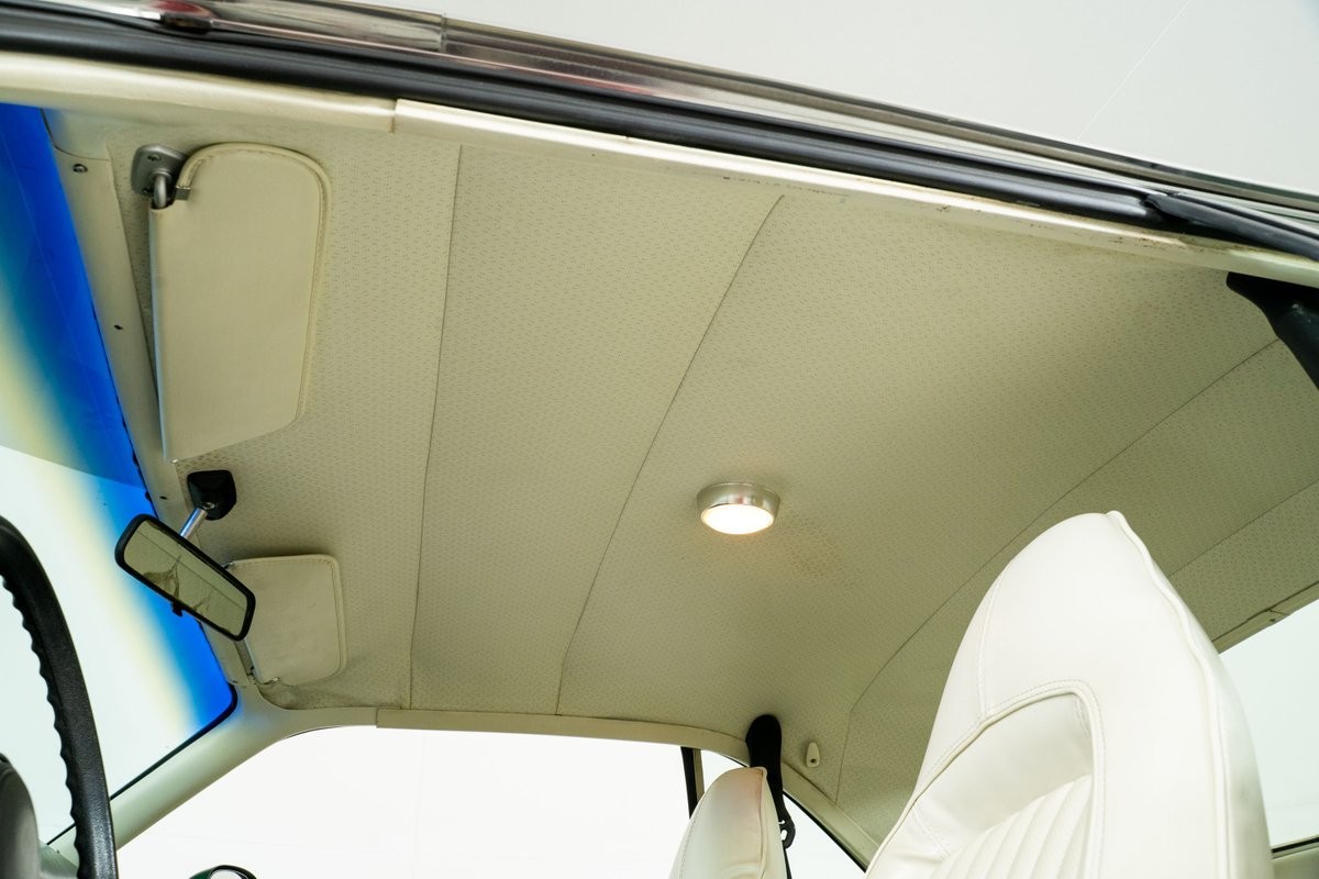 Dodge-Challenger-1974-Hardtop-29