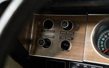 Dodge-Challenger-1974-Hardtop-31