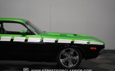 Dodge-Challenger-1974-Hardtop-34