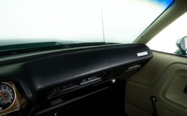 Dodge-Challenger-1974-Hardtop-36