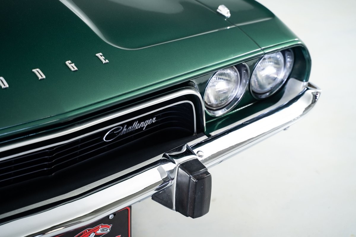 Dodge-Challenger-1974-Hardtop-4