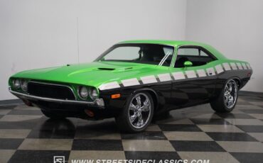Dodge-Challenger-1974-Hardtop-6