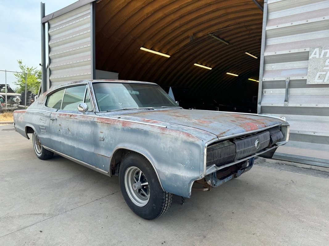 Dodge-Charger-1967-25