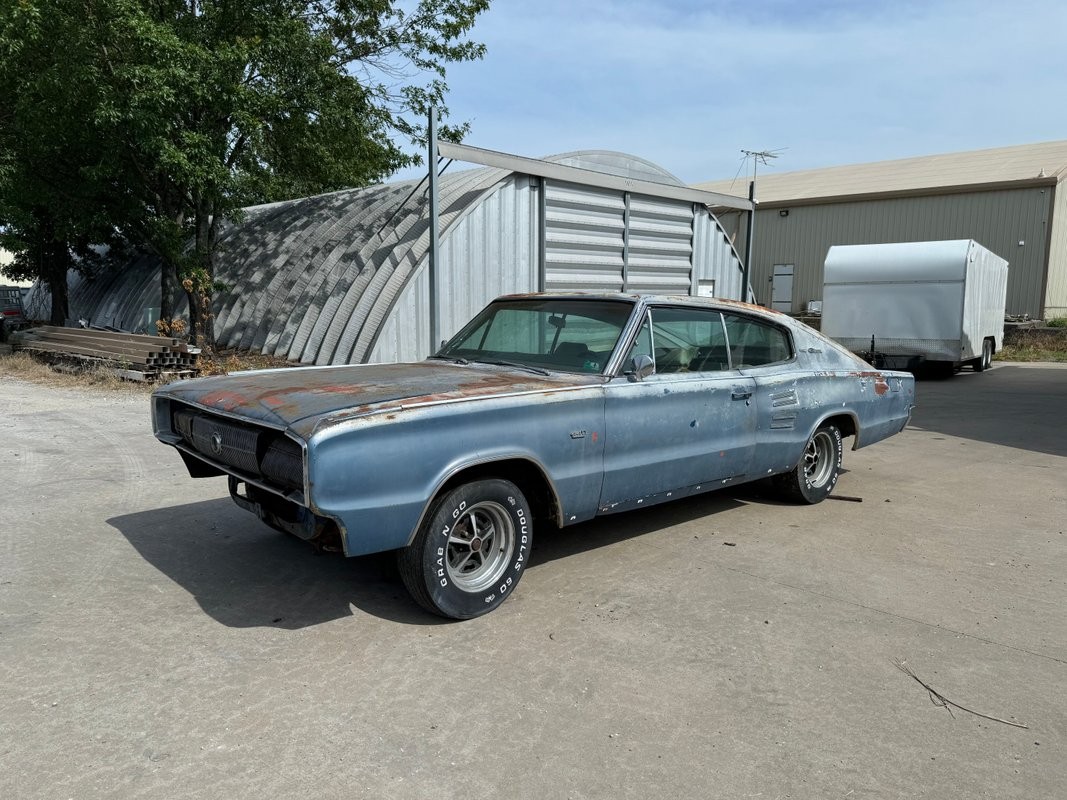 Dodge-Charger-1967-34