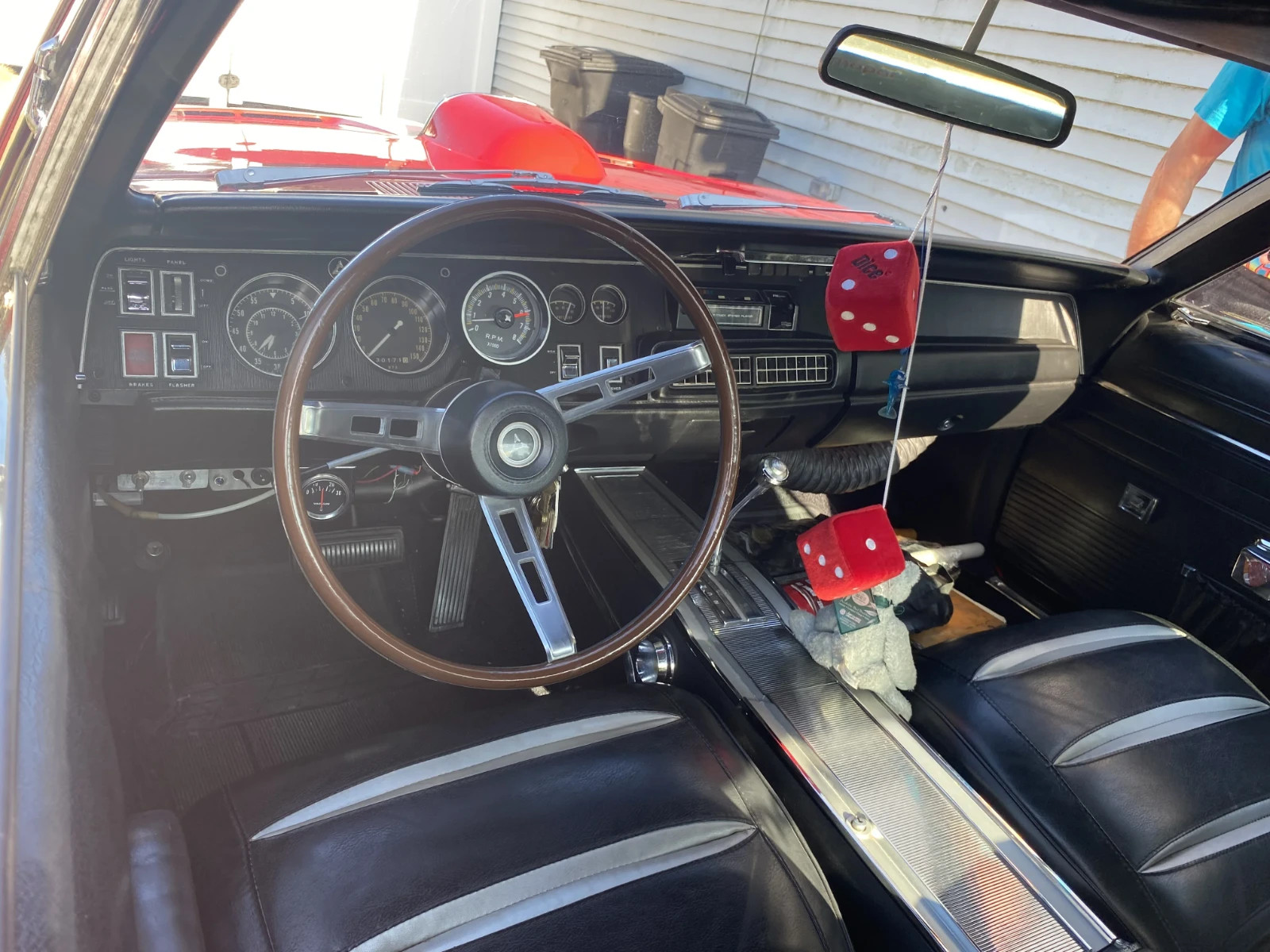 Dodge-Charger-1968-Coupe-3