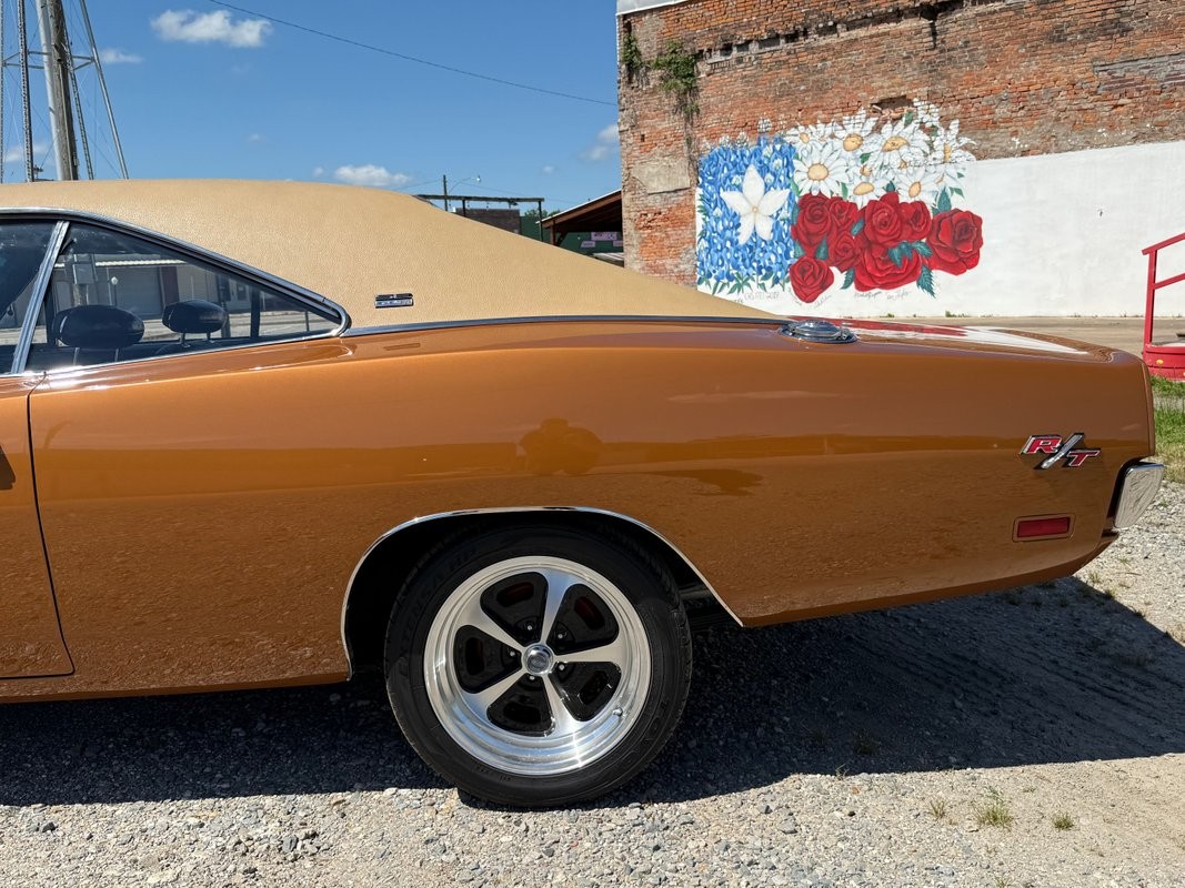 Dodge-Charger-1969-29