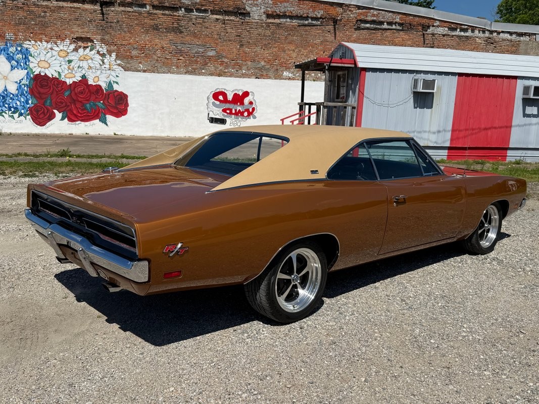 Dodge-Charger-1969-3