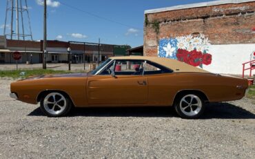 Dodge-Charger-1969-4