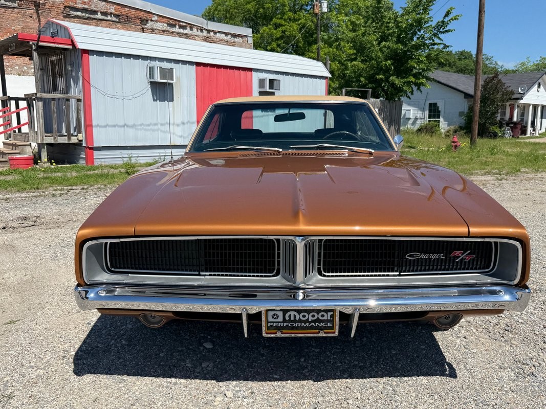 Dodge-Charger-1969-6