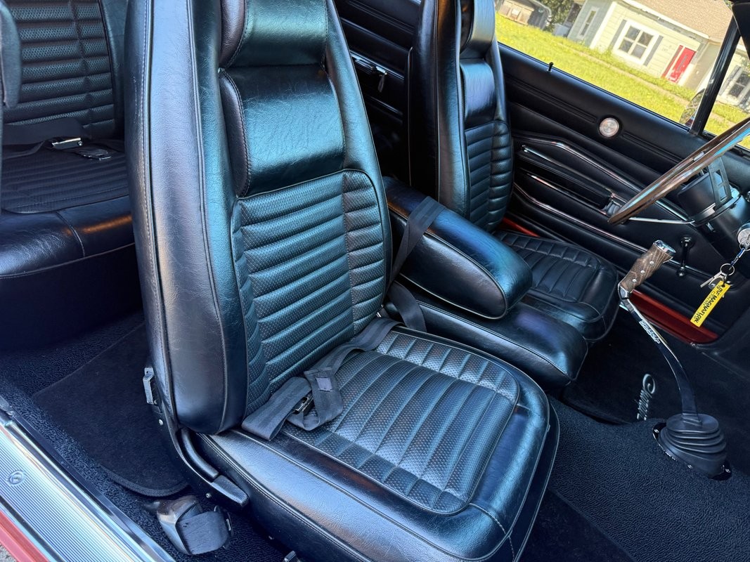 Dodge-Charger-1970-12