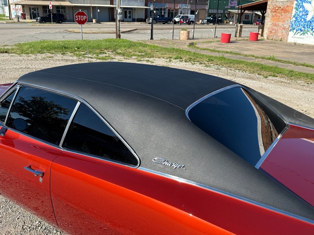 Dodge-Charger-1970-39