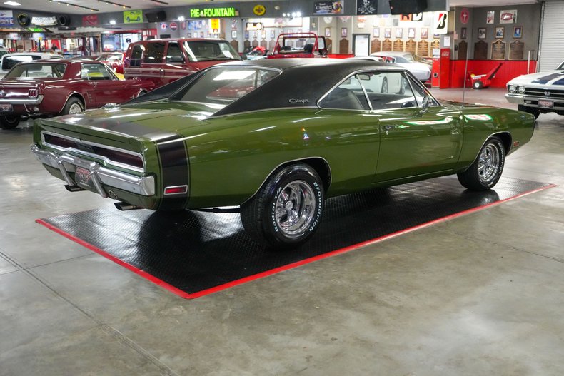 Dodge-Charger-1970-Green-Green-26