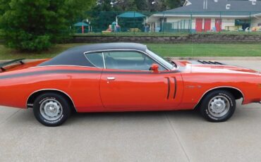 Dodge-Charger-1971-COUPE-10