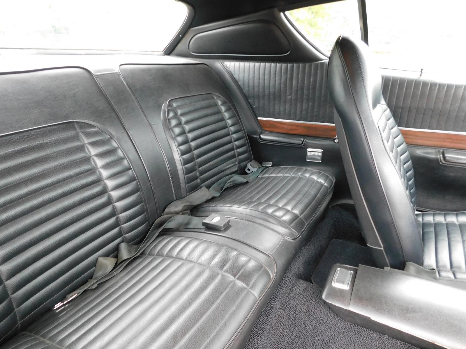 Dodge-Charger-1971-COUPE-30