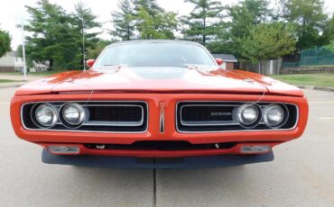 Dodge-Charger-1971-COUPE-6