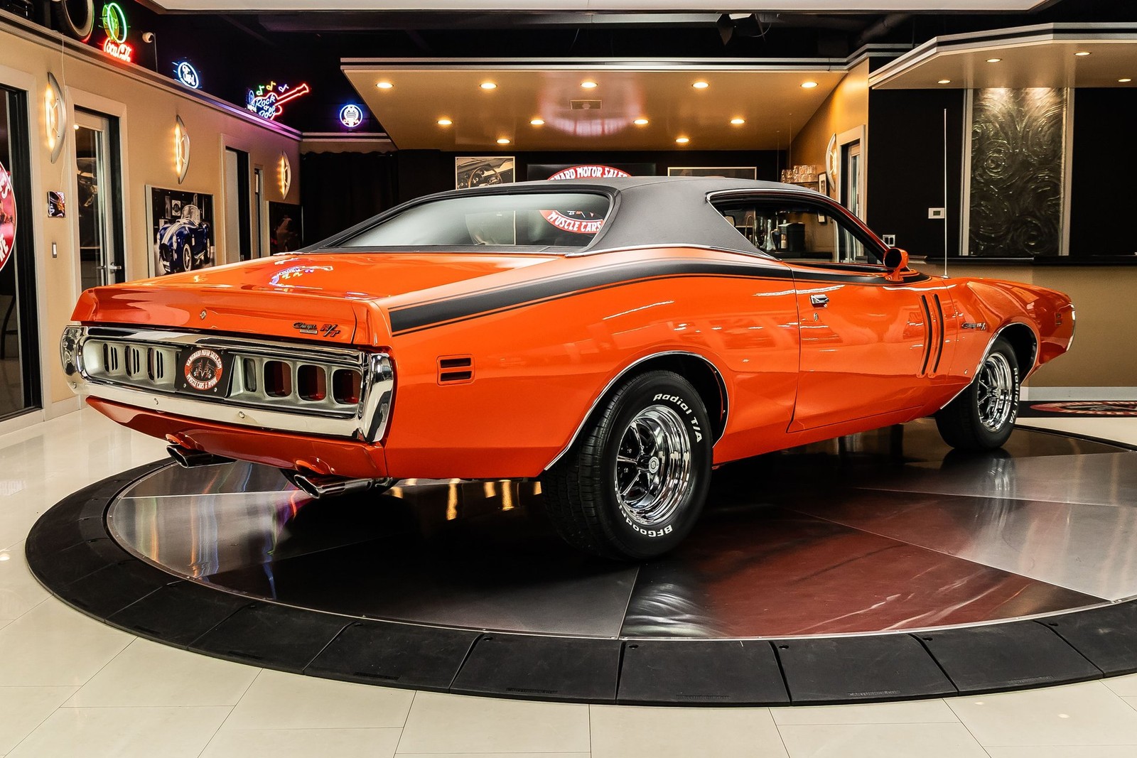 Dodge-Charger-1971-Coupe-11