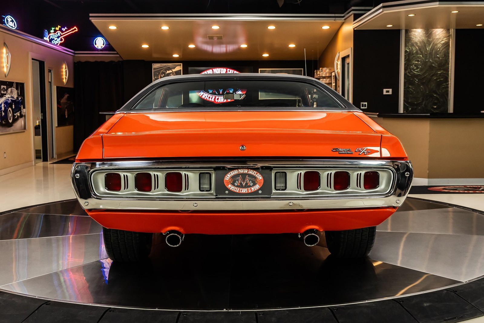 Dodge-Charger-1971-Coupe-13